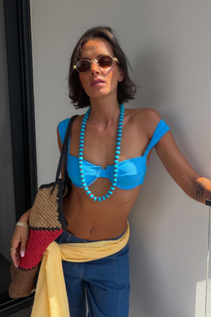 CLEO - Image 8